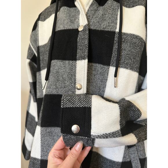 Divided H&M black/white plaid hooded jacket, size small - Picture 7 of 15